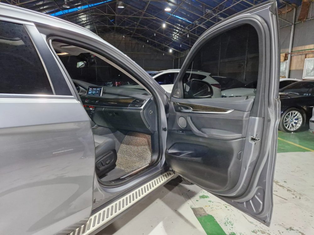 BMW X6 30d 2018 – 3.0CC TwinPowerTurbo Diesel / 4X4 / 5 Pasajeros - Imagen 10