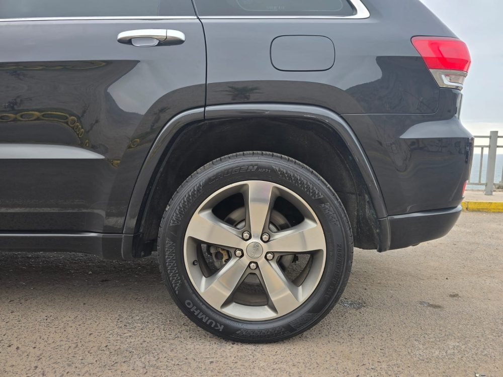 JEEP GRAND CHEROKEE OVERLAND 2015 – 3.0 DIESEL / 5 PASAJEROS / 4X4 / FULL EQUIPPED - Imagen 15