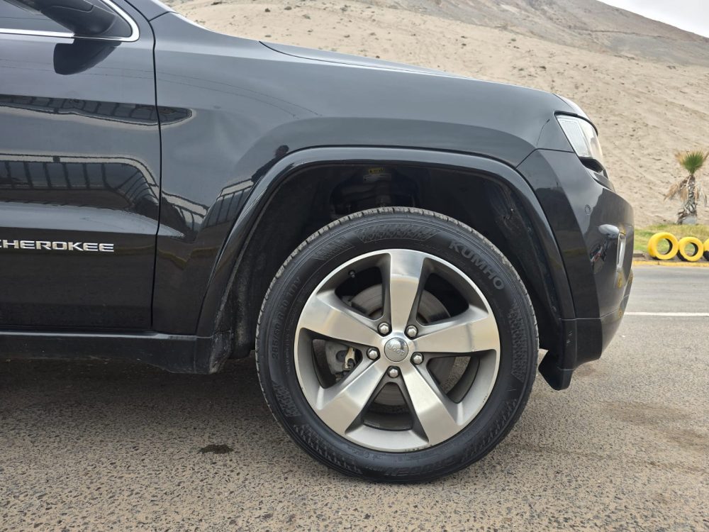 JEEP GRAND CHEROKEE OVERLAND 2015 – 3.0 DIESEL / 5 PASAJEROS / 4X4 / FULL EQUIPPED - Imagen 19