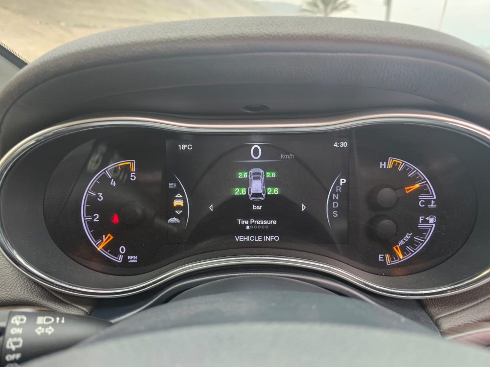 JEEP GRAND CHEROKEE OVERLAND 2015 – 3.0 DIESEL / 5 PASAJEROS / 4X4 / FULL EQUIPPED - Imagen 38