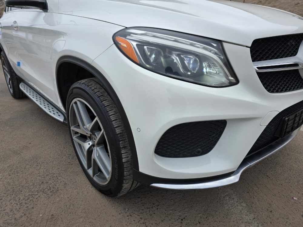 MERCEDES BENZ GLE 350d COUPE 2018 - 3.0cc Turbo Diesel / 5 Pasajeros / 4Matic / Kit AMG - Imagen 16