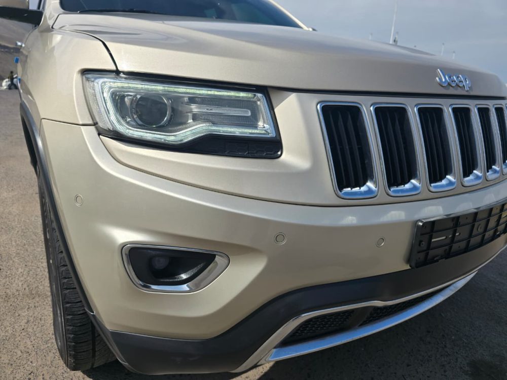 JEEP GRAND CHEROKEE LIMITED 2014 – 3.0 DIESEL / 5 PASAJEROS / 4X4 / FULL EQUIPPED - Imagen 10