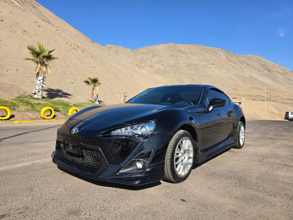 TOYOTA GT 86 2017 – 2.0cc / 4 Pasajeros / VOLENTE ORIGINAL / MECANICO / 6TA - Imagen 4