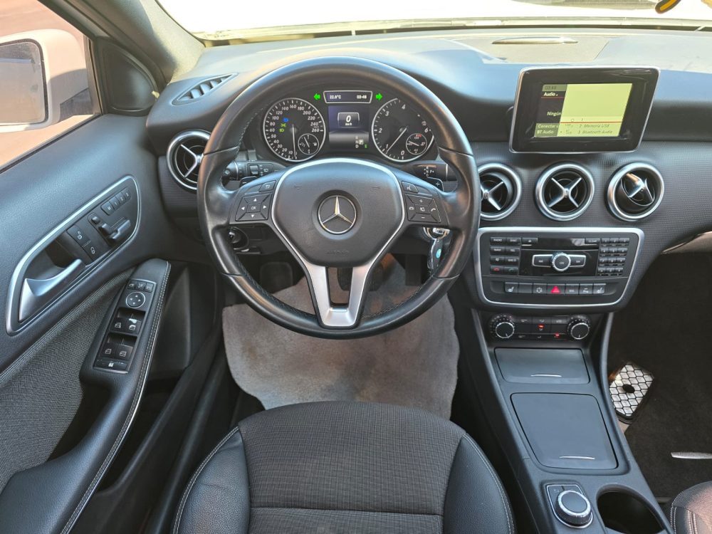 MERCEDES BENZ A180D 2015 – 1.5cc Turbo Diesel / 5 Pasajeros - Imagen 27