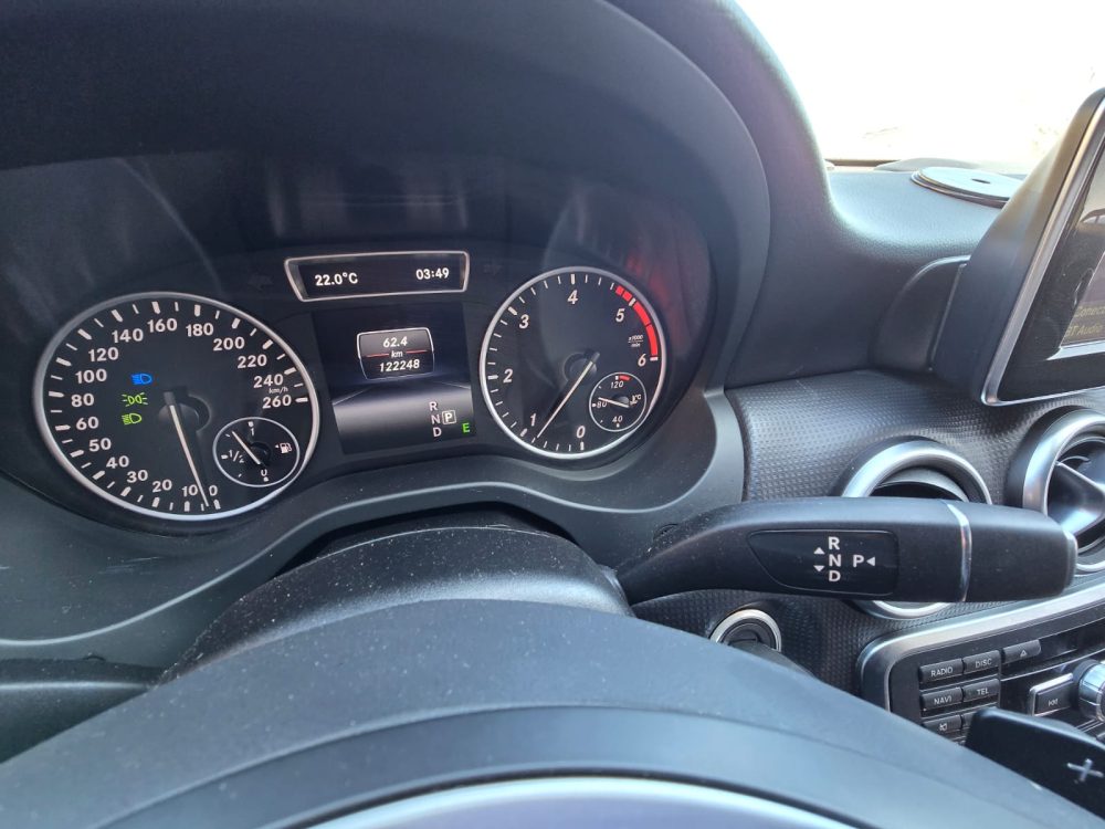 MERCEDES BENZ A180D 2015 – 1.5cc Turbo Diesel / 5 Pasajeros - Imagen 31