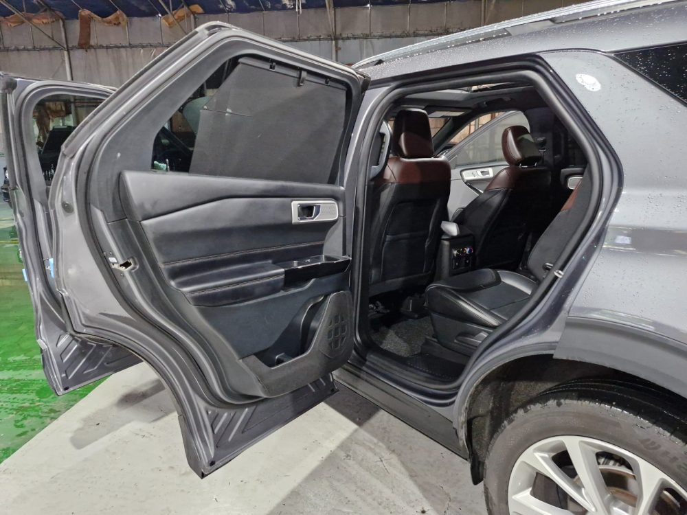 FORD EXPLORER PLATINUM 2021 – V6 EcoBoost de 3.0 L  / 4×4 / 6 Pasajeros - Imagen 14