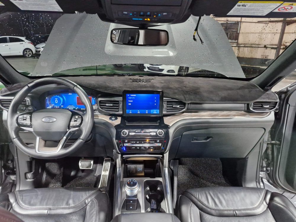 FORD EXPLORER PLATINUM 2021 – V6 EcoBoost de 3.0 L  / 4×4 / 6 Pasajeros - Imagen 15