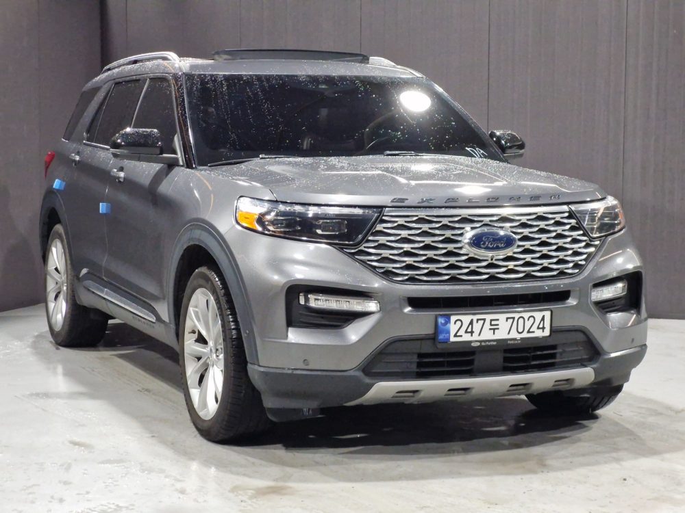 FORD EXPLORER PLATINUM 2021 – V6 EcoBoost de 3.0 L  / 4×4 / 6 Pasajeros - Imagen 3