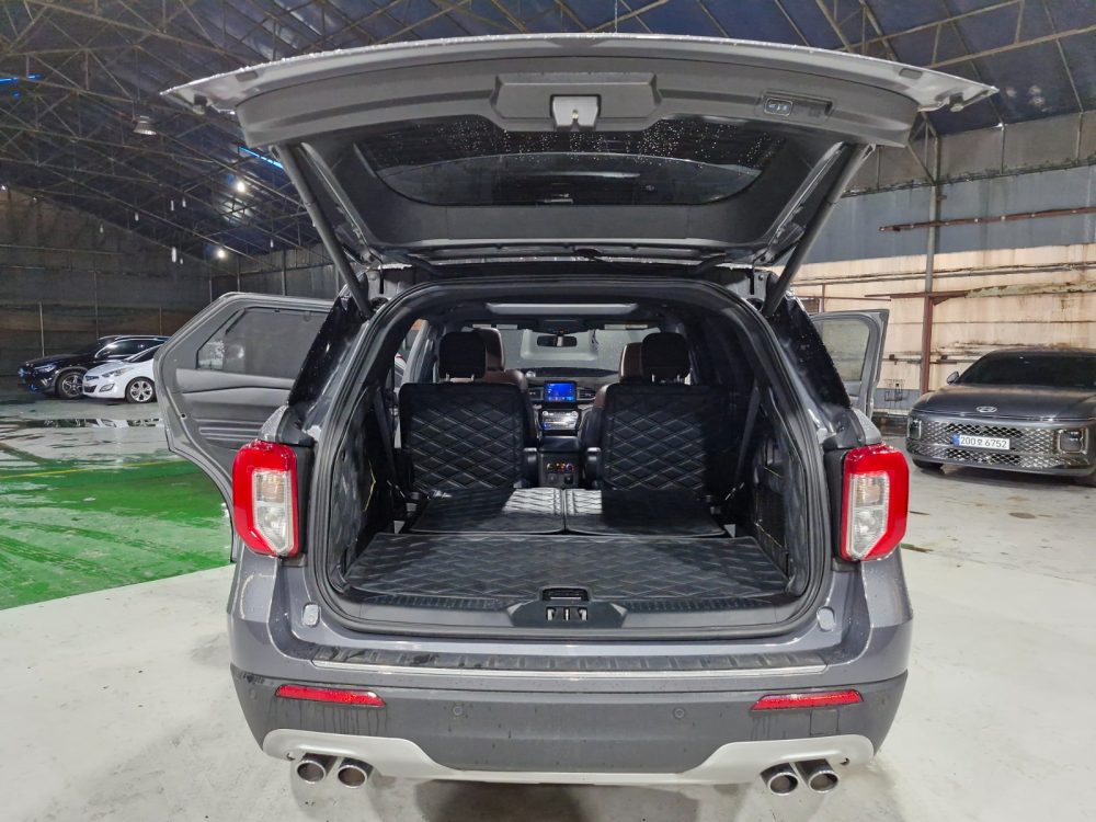 FORD EXPLORER PLATINUM 2021 – V6 EcoBoost de 3.0 L  / 4×4 / 6 Pasajeros - Imagen 27