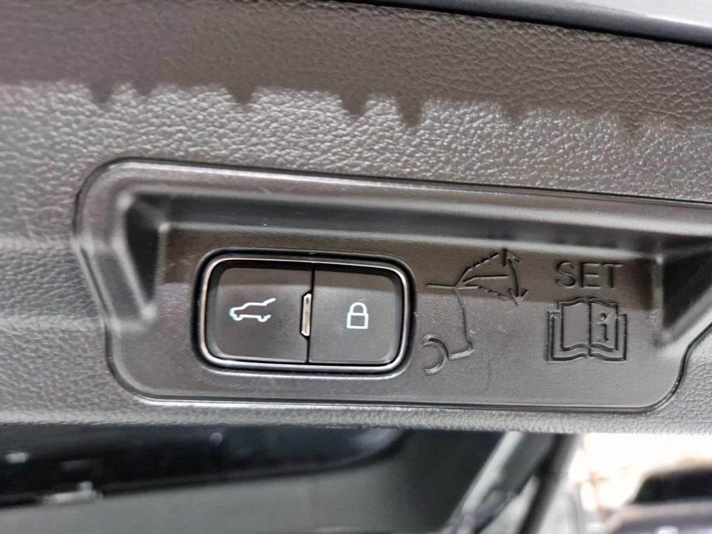 FORD EXPLORER PLATINUM 2021 – V6 EcoBoost de 3.0 L  / 4×4 / 6 Pasajeros - Imagen 29