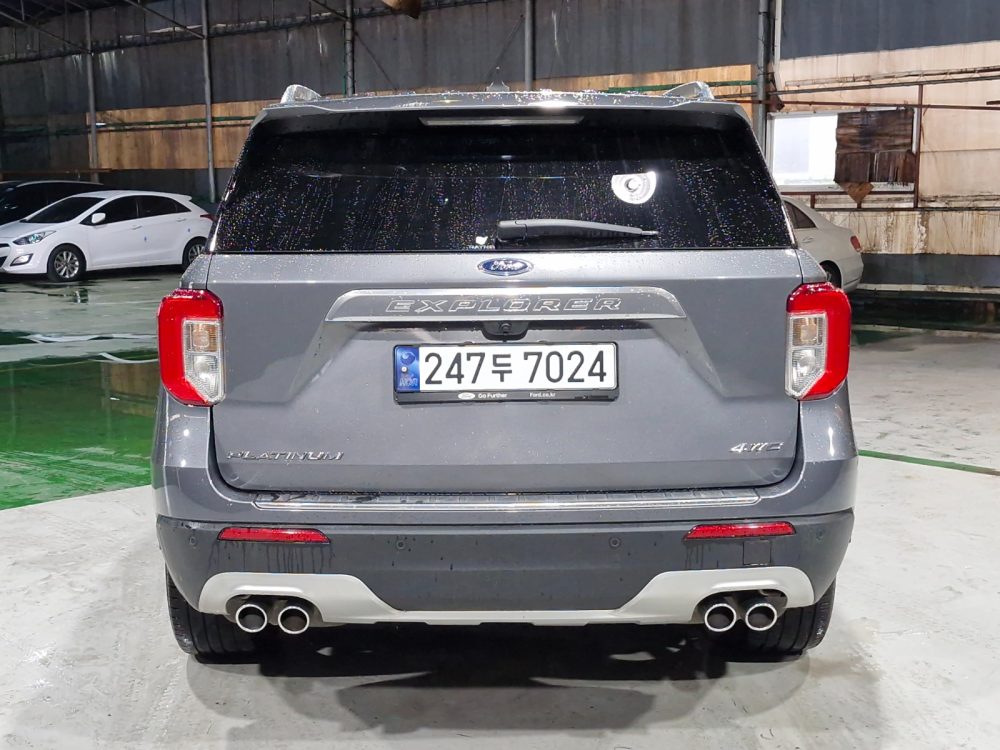 FORD EXPLORER PLATINUM 2021 – V6 EcoBoost de 3.0 L  / 4×4 / 6 Pasajeros - Imagen 7