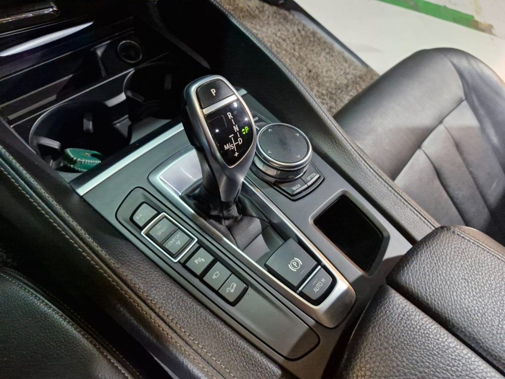 BMW X6 30d 2018 – 3.0CC TwinPowerTurbo Diesel / 4X4 / 5 Pasajeros - Imagen 17