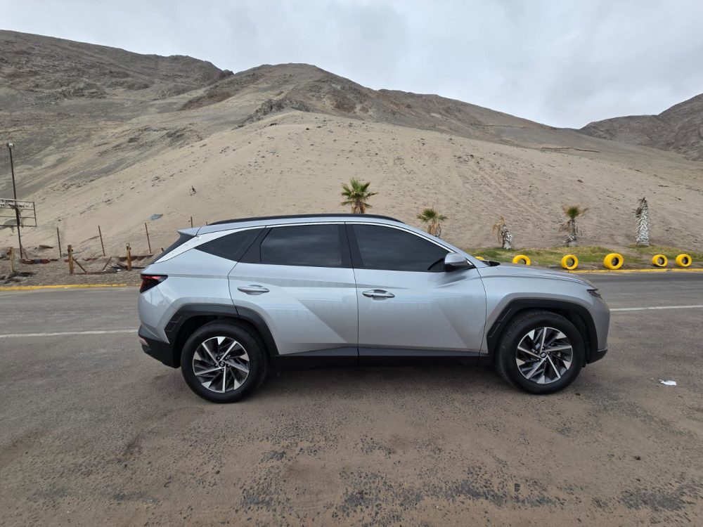 HYUNDAI TUCSON 2022 – 2.0CC Turbo Diesel / 5 Pasajeros / 4×2 - Imagen 7