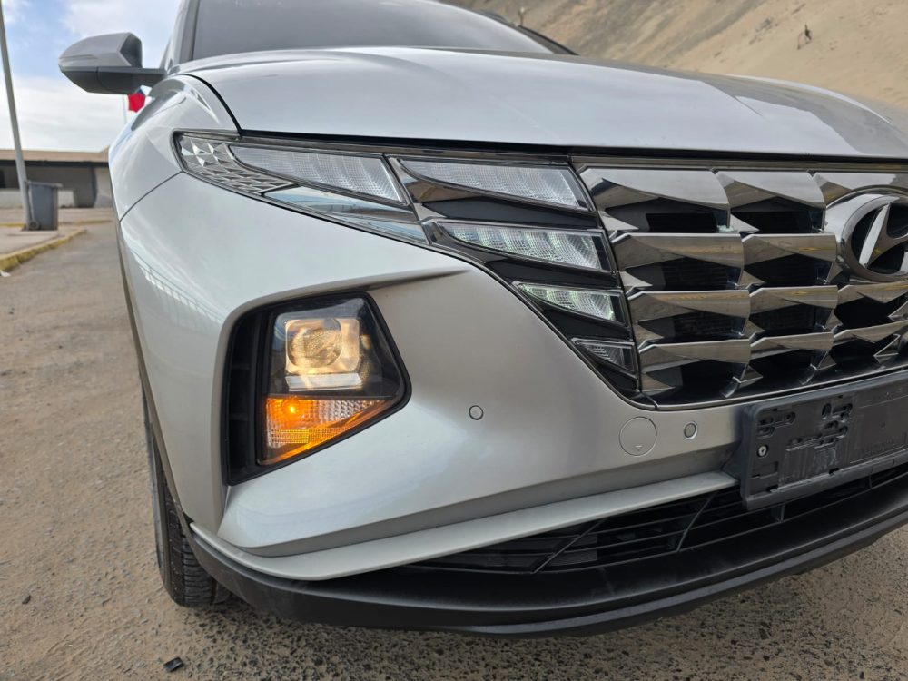HYUNDAI TUCSON 2022 – 2.0CC Turbo Diesel / 5 Pasajeros / 4×2 - Imagen 12