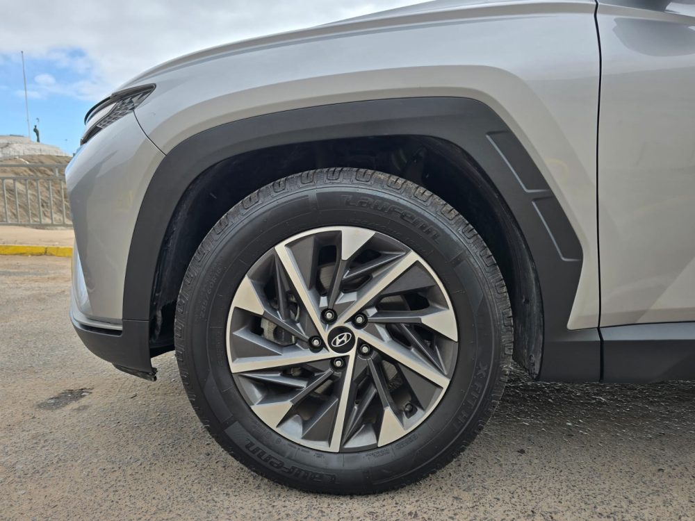 HYUNDAI TUCSON 2022 – 2.0CC Turbo Diesel / 5 Pasajeros / 4×2 - Imagen 14