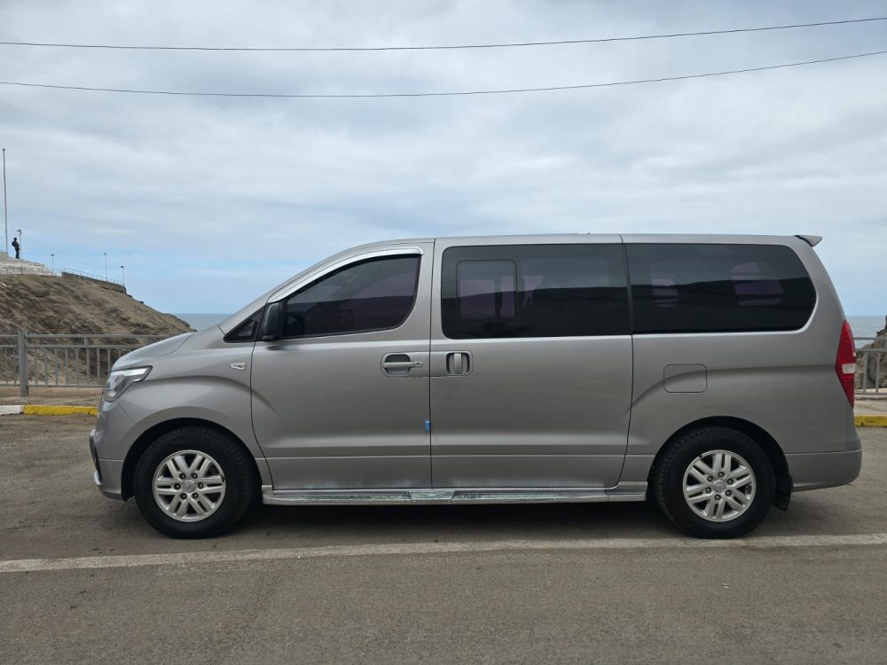 HYUNDAI GRAND STAREX 2019 – 2.5cc Turbo Diesel / 5 Pasajeros / 4×2 / Automático-Secuencial - Imagen 3