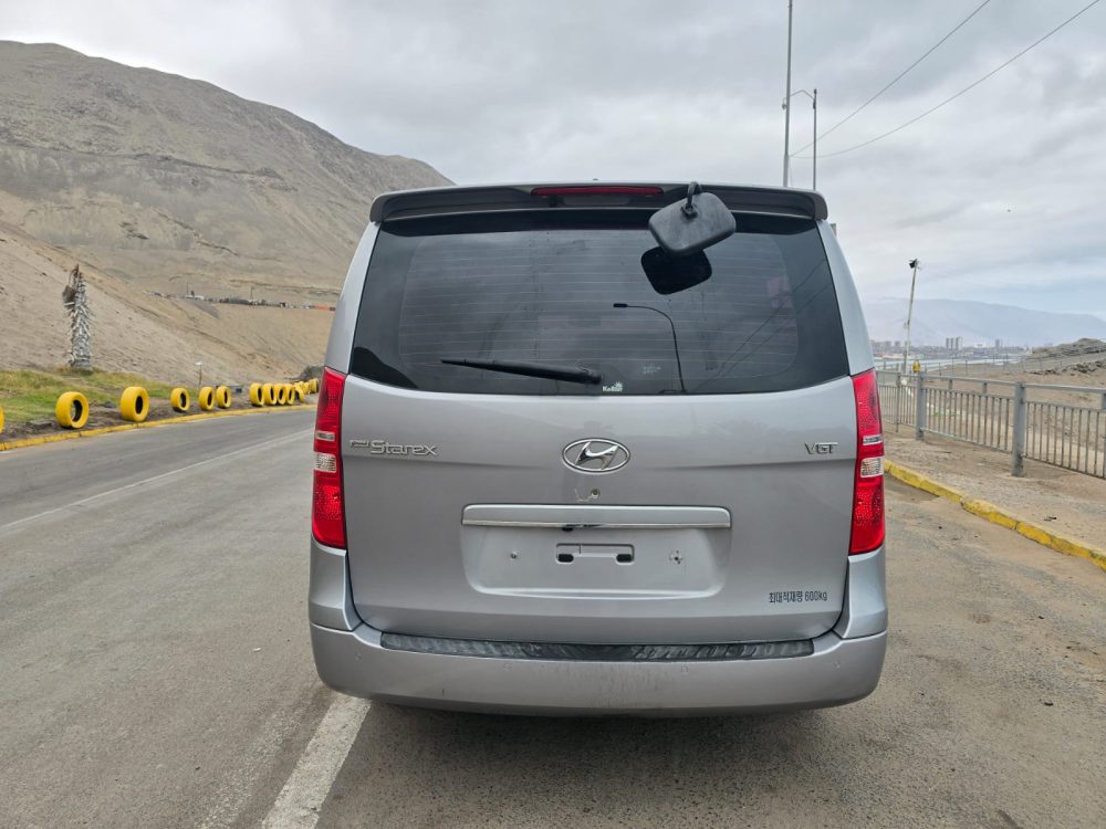 HYUNDAI GRAND STAREX 2019 – 2.5cc Turbo Diesel / 5 Pasajeros / 4×2 / Automático-Secuencial - Imagen 4