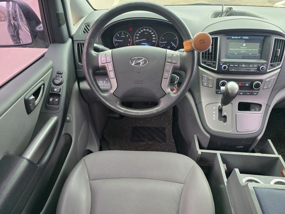 HYUNDAI GRAND STAREX 2019 – 2.5cc Turbo Diesel / 5 Pasajeros / 4×2 / Automático-Secuencial - Imagen 19