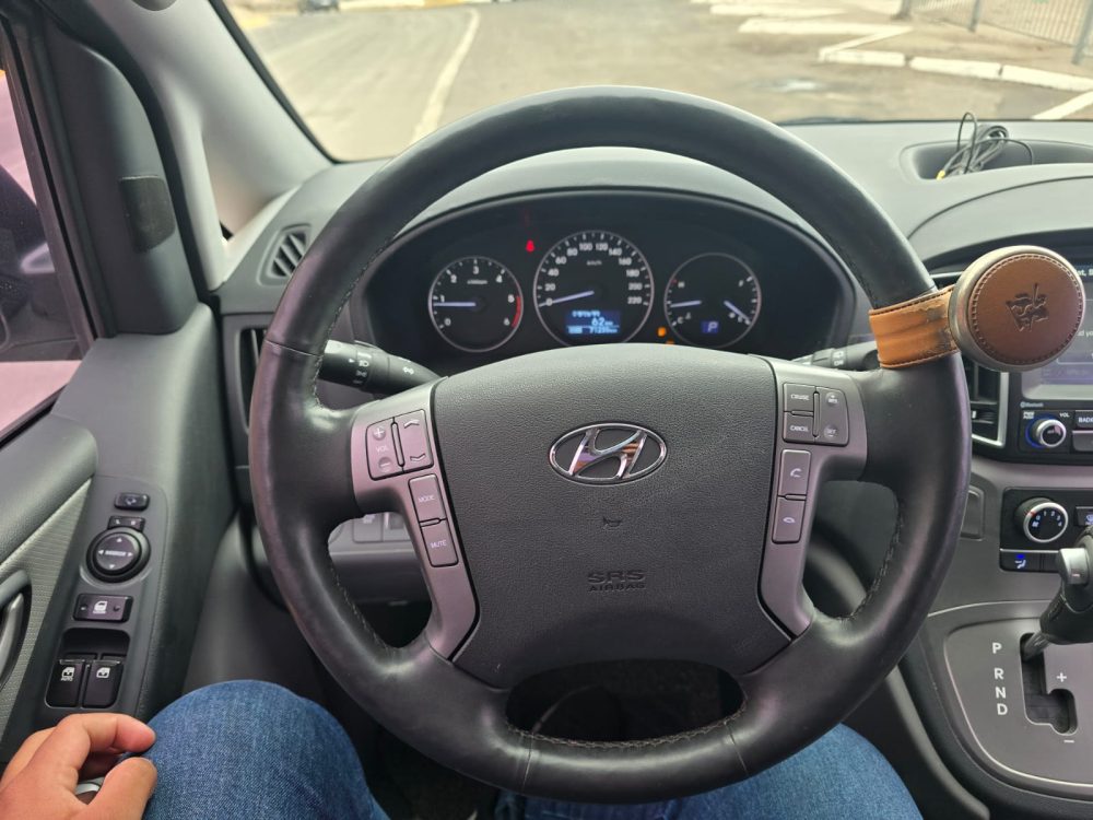 HYUNDAI GRAND STAREX 2019 – 2.5cc Turbo Diesel / 5 Pasajeros / 4×2 / Automático-Secuencial - Imagen 22