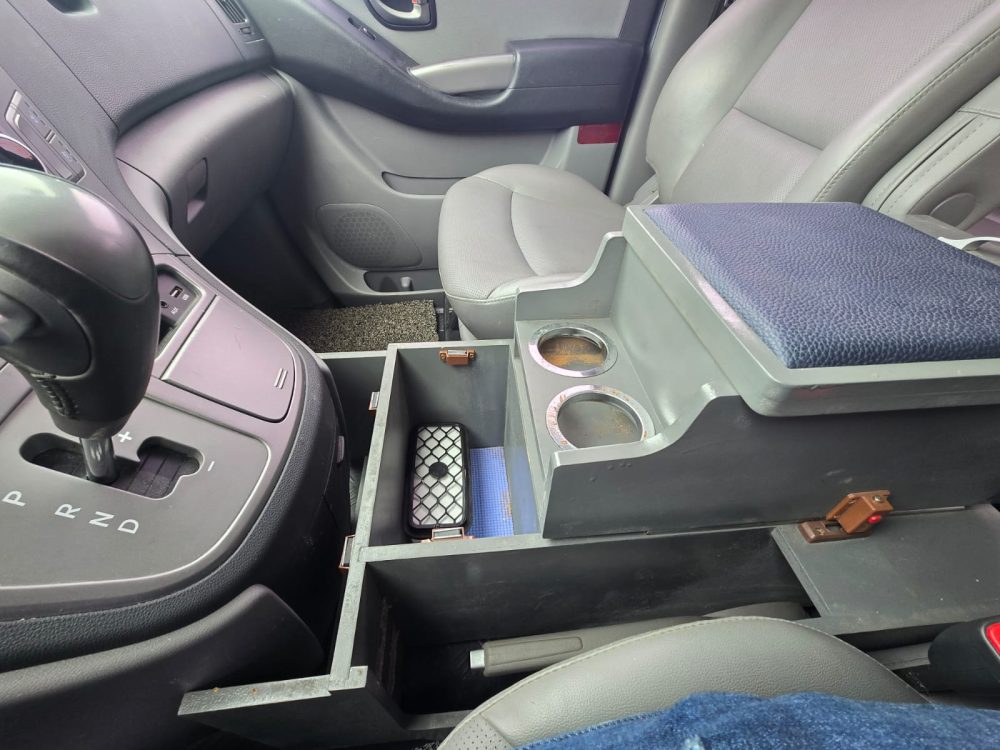 HYUNDAI GRAND STAREX 2019 – 2.5cc Turbo Diesel / 5 Pasajeros / 4×2 / Automático-Secuencial - Imagen 30