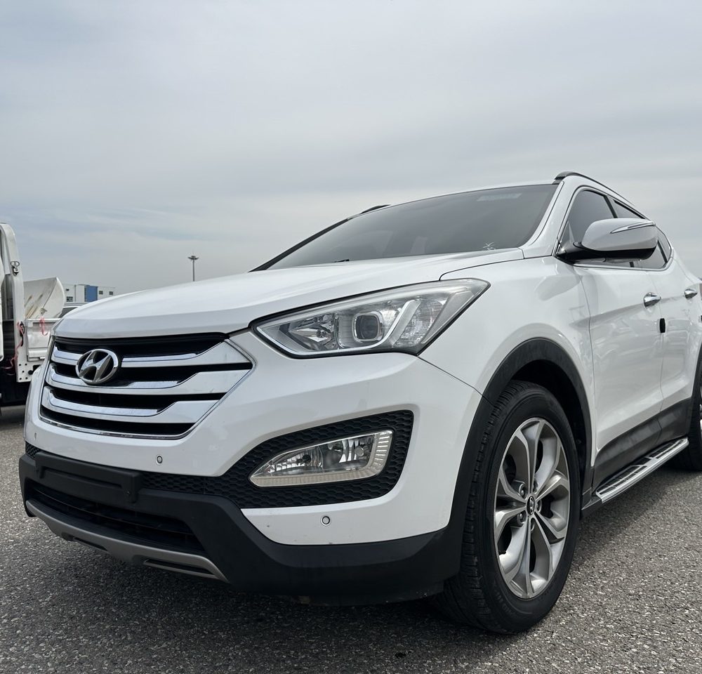 HYUNDAI SANTAFE 2013 – 2.0CC Turbo Diesel / 7 Pasajeros / 4×4
