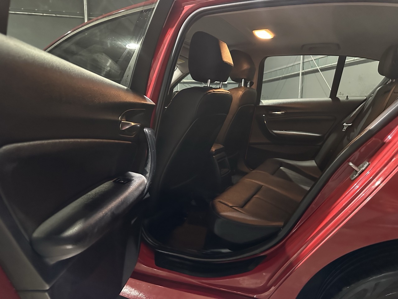 BMW 118D 2014 – 2.0cc TwinPowerTurbo Diesel / 5 Pasajeros / Full Equipped - Imagen 10