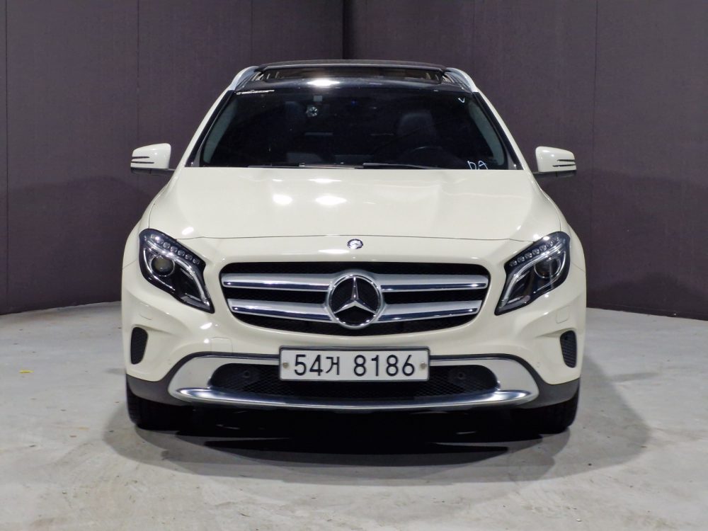 MERCEDES BENZ GLA 220d 2015 – 2.2cc Turbo Diesel / 5 Pasajeros / 4matic - Imagen 2