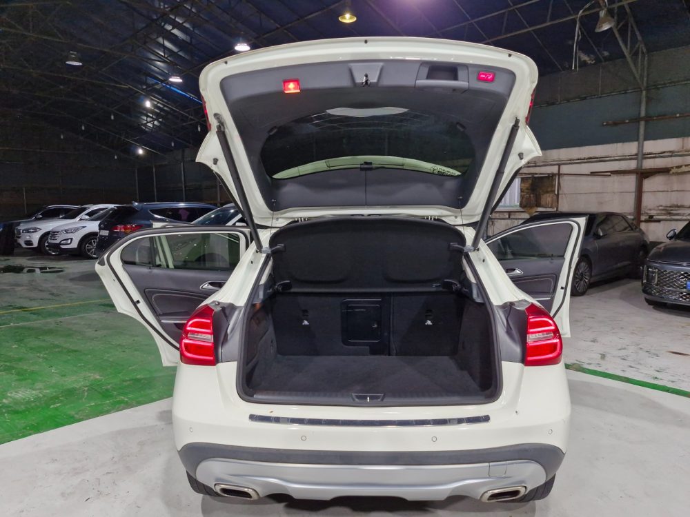 MERCEDES BENZ GLA 220d 2015 – 2.2cc Turbo Diesel / 5 Pasajeros / 4matic - Imagen 22