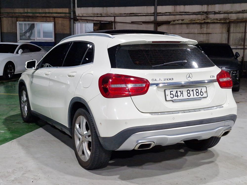 MERCEDES BENZ GLA 220d 2015 – 2.2cc Turbo Diesel / 5 Pasajeros / 4matic - Imagen 6