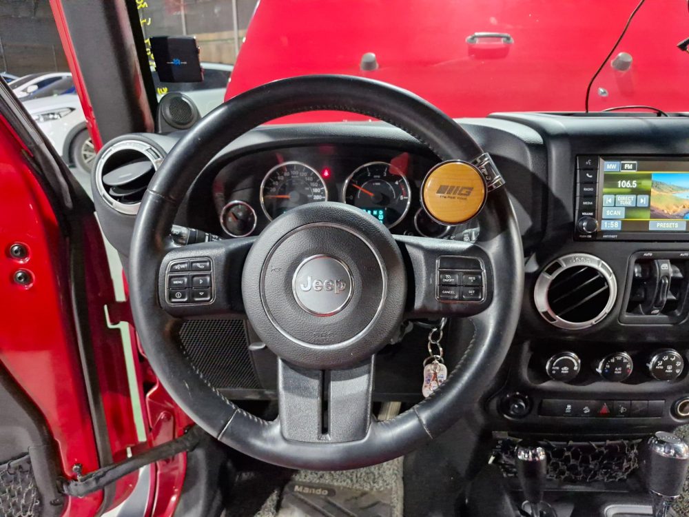 JEEP WRANGLER RUBICON 2014 – 2.8 DIESEL / 5 PASAJEROS / 4X4 / - Imagen 14