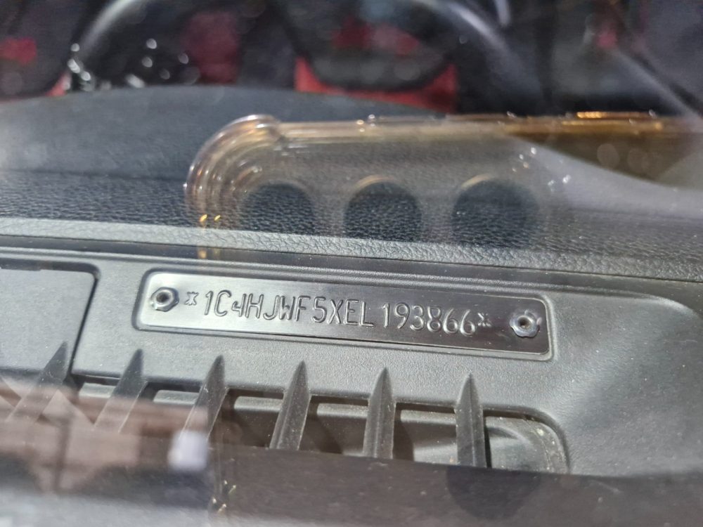 JEEP WRANGLER RUBICON 2014 – 2.8 DIESEL / 5 PASAJEROS / 4X4 / - Imagen 4