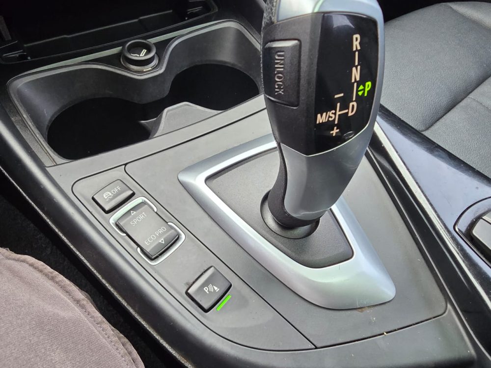 BMW 118D 2014 – 2.0cc TwinPowerTurbo Diesel / 5 Pasajeros / Full Equipped - Imagen 23