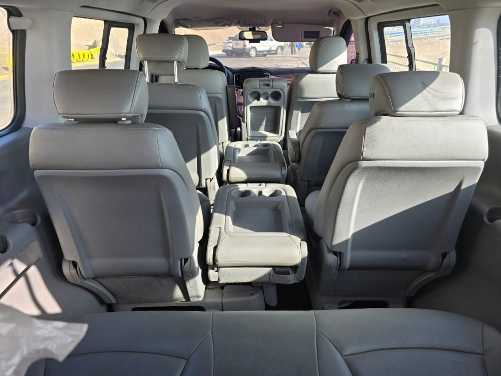 HYUNDAI GRAND STAREX 2020 – 2.5cc Turbo Diesel / 12 Pasajeros / 4×2 / Automático-Secuencial - Imagen 11