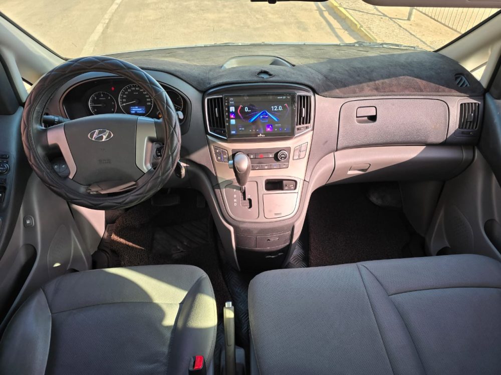 HYUNDAI GRAND STAREX 2020 – 2.5cc Turbo Diesel / 12 Pasajeros / 4×2 / Automático-Secuencial - Imagen 18