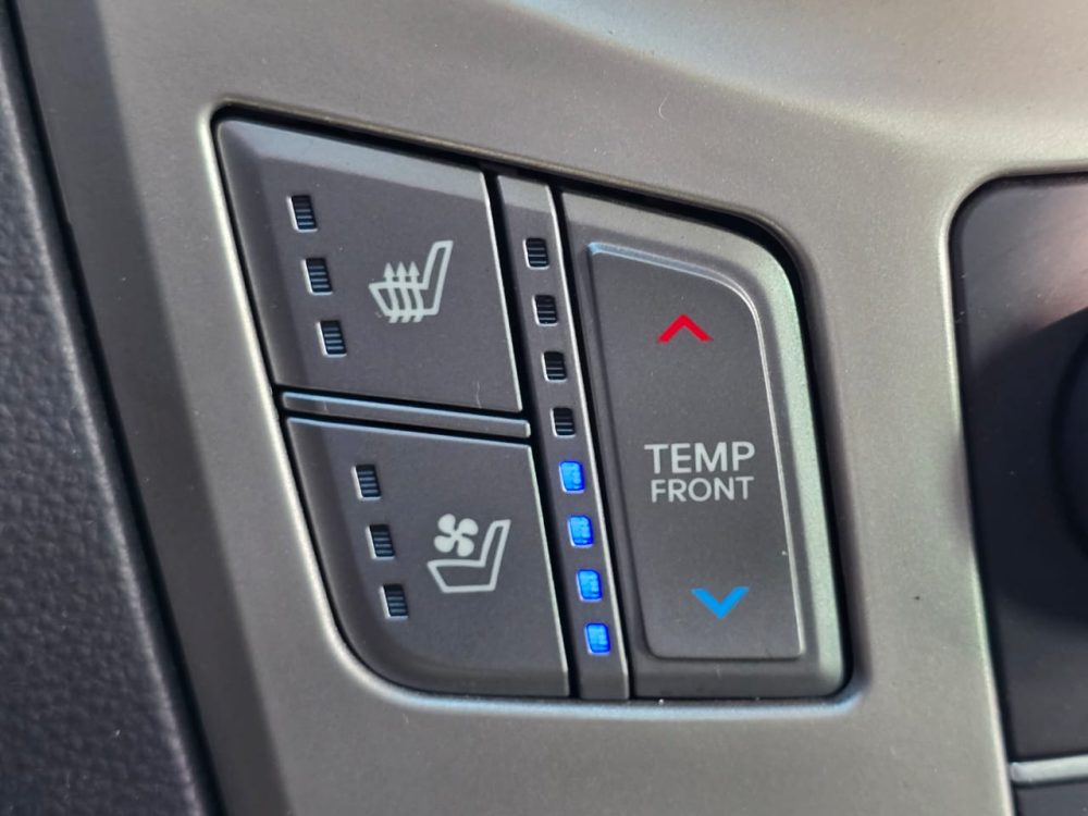 HYUNDAI GRAND STAREX 2020 – 2.5cc Turbo Diesel / 12 Pasajeros / 4×2 / Automático-Secuencial - Imagen 23