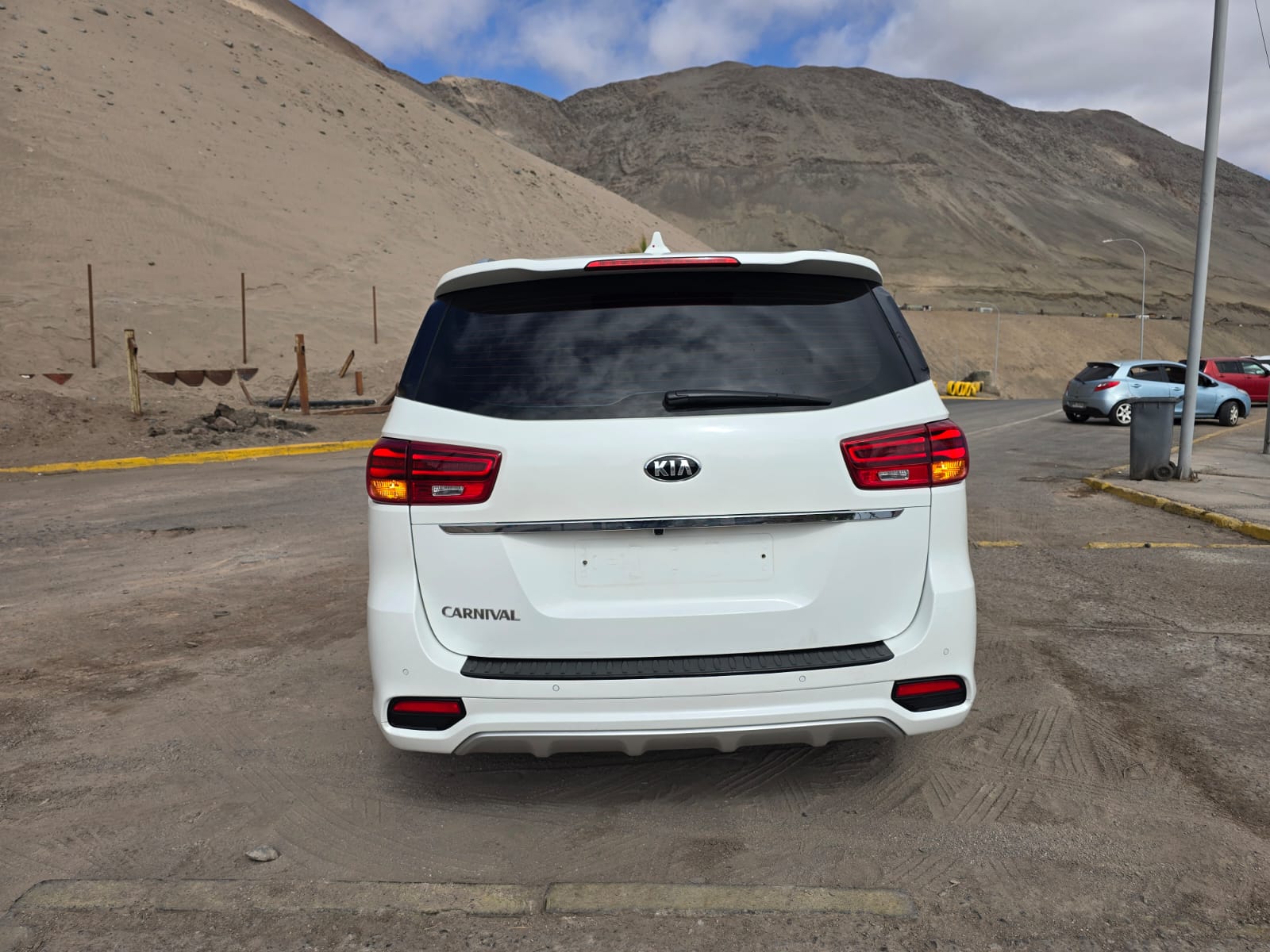 KIA CARNIVAL 2019 – 2.2cc Turbo Diesel / 4×2 / 9 Pasajeros / Cámara de retroceso - Imagen 5