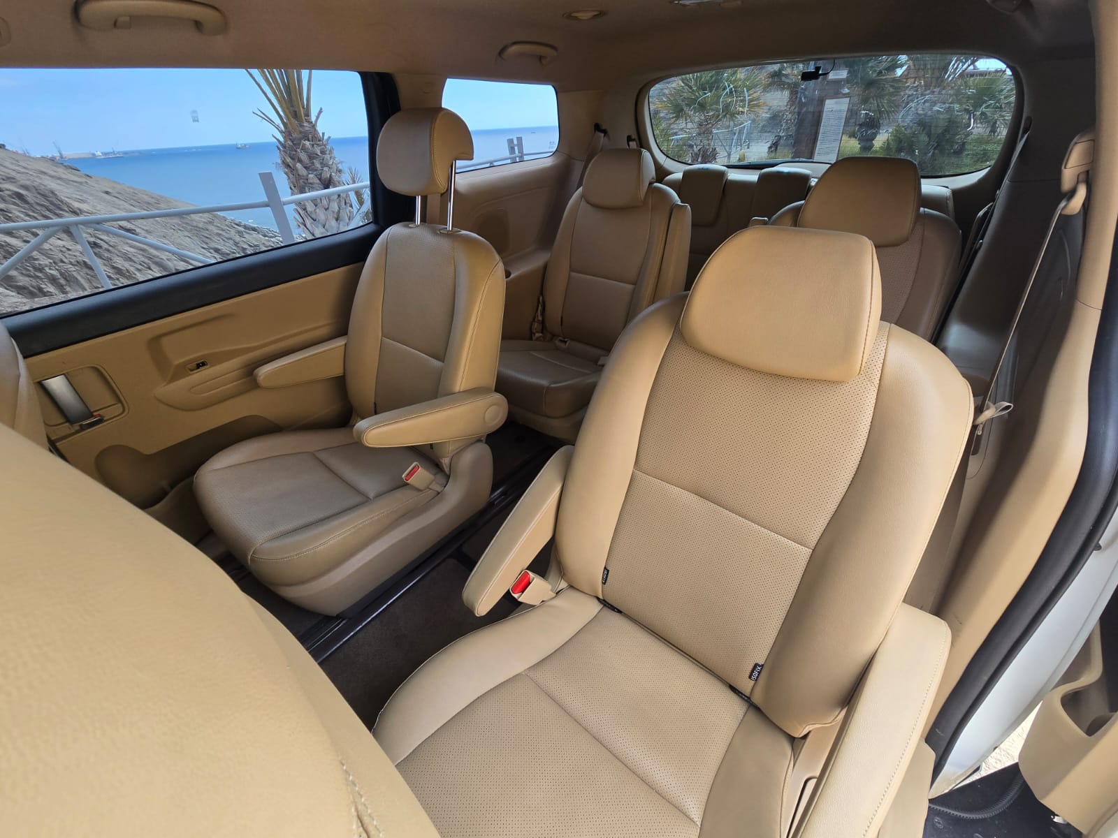 KIA CARNIVAL 2019 – 2.2cc Turbo Diesel / 4×2 / 9 Pasajeros / Cámara de retroceso - Imagen 16