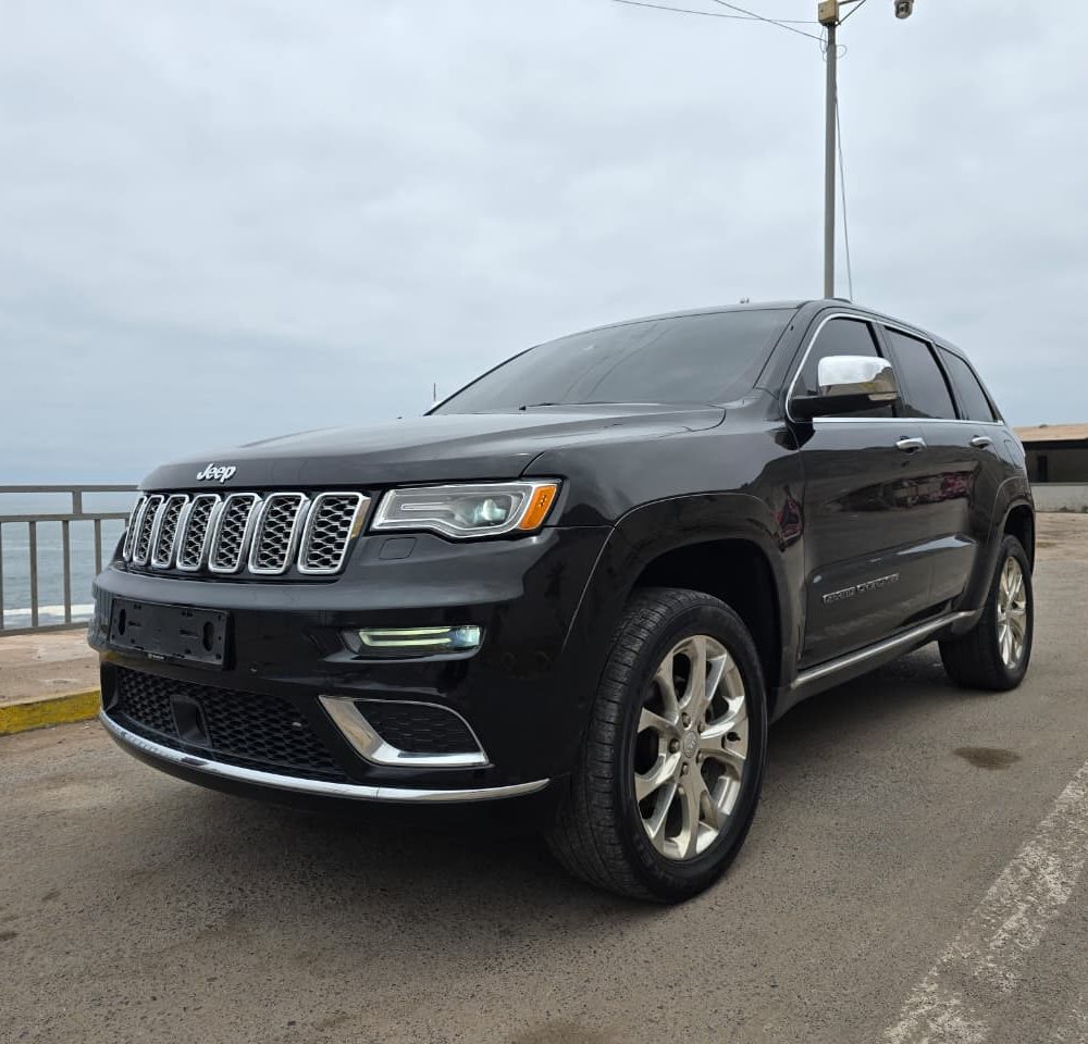 JEEP GRAND CHEROKEE SUMMIT 2019 – 3.6 GASOLINA / V6 / 5 PASAJEROS / 4X4 / FULL EQUIPPED