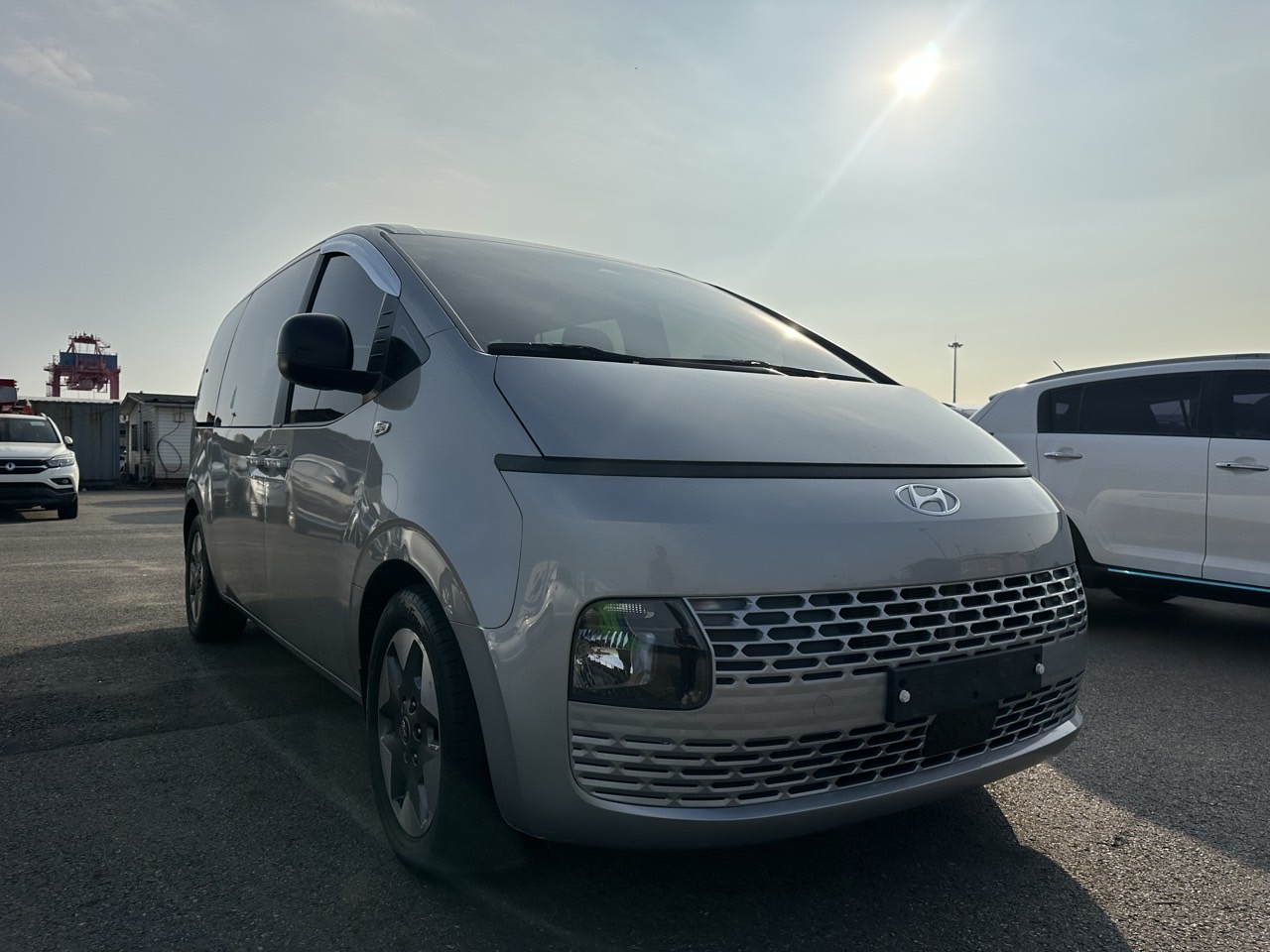 HYUNDAI STARIA 2022 – 2.2cc Turbo Diesel / 11 Pasajeros / 4×2 / MECANICA 6TA - Imagen 5