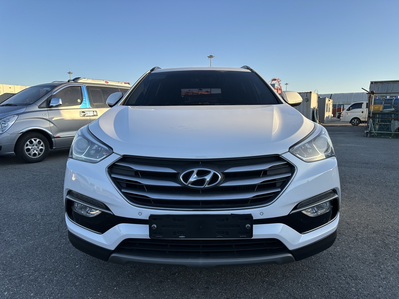 HYUNDAI SANTA FE 2018 – 2.0cc Turbo Diesel / 4×2 / 7 Pasajeros / Camara retro - Imagen 2