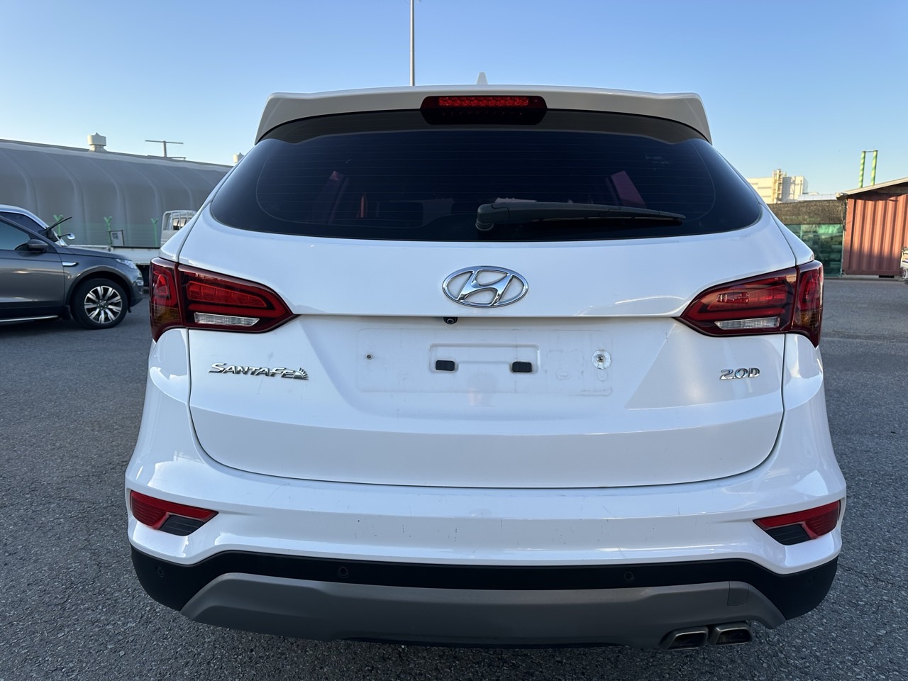HYUNDAI SANTA FE 2018 – 2.0cc Turbo Diesel / 4×2 / 7 Pasajeros / Camara retro - Imagen 6