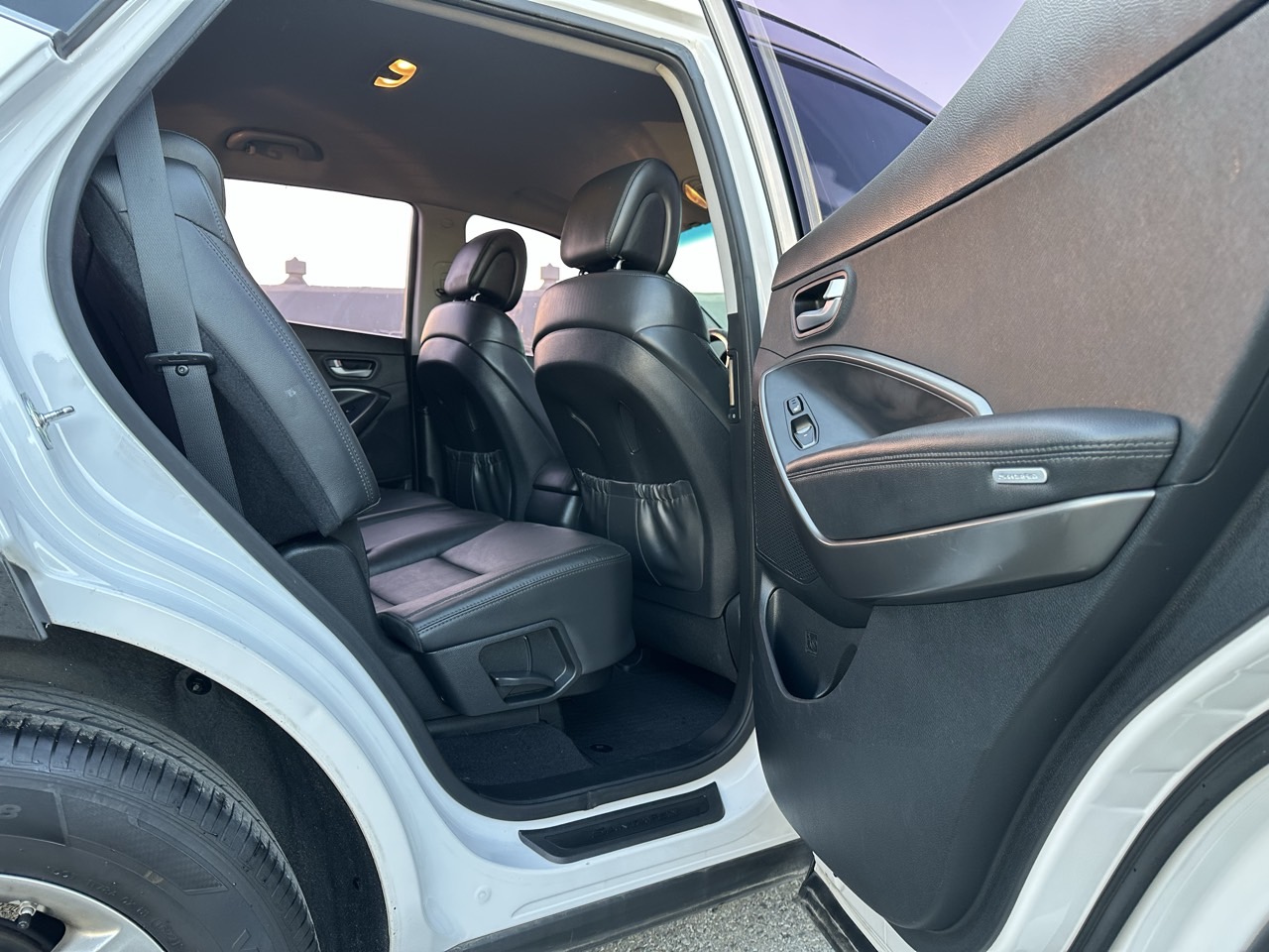 HYUNDAI SANTA FE 2018 – 2.0cc Turbo Diesel / 4×2 / 7 Pasajeros / Camara retro - Imagen 14