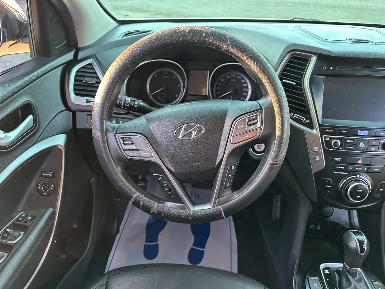 HYUNDAI SANTA FE 2018 – 2.0cc Turbo Diesel / 4×2 / 7 Pasajeros / Camara retro - Imagen 20