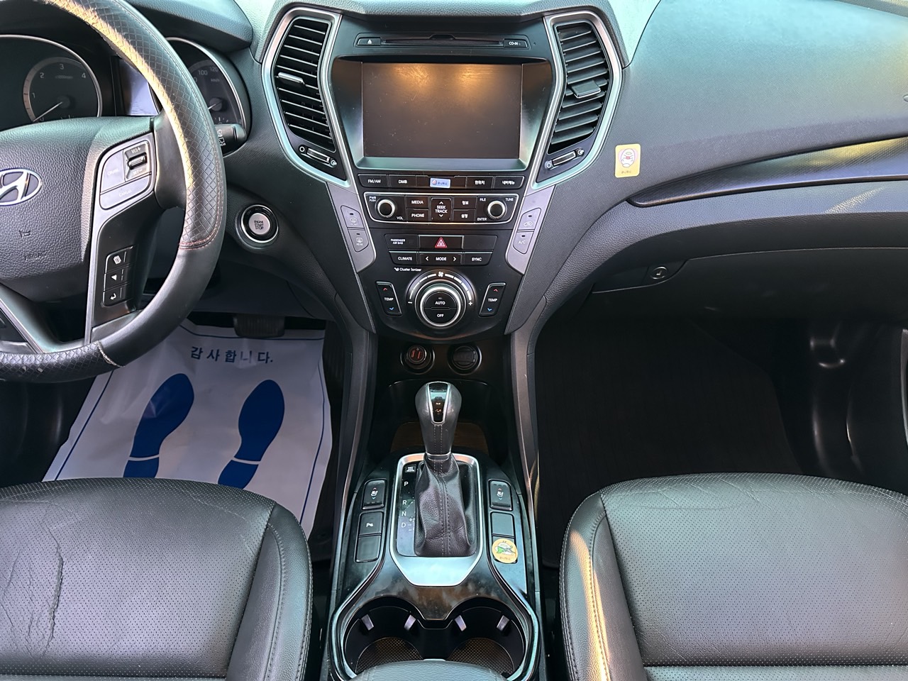 HYUNDAI SANTA FE 2018 – 2.0cc Turbo Diesel / 4×2 / 7 Pasajeros / Camara retro - Imagen 21