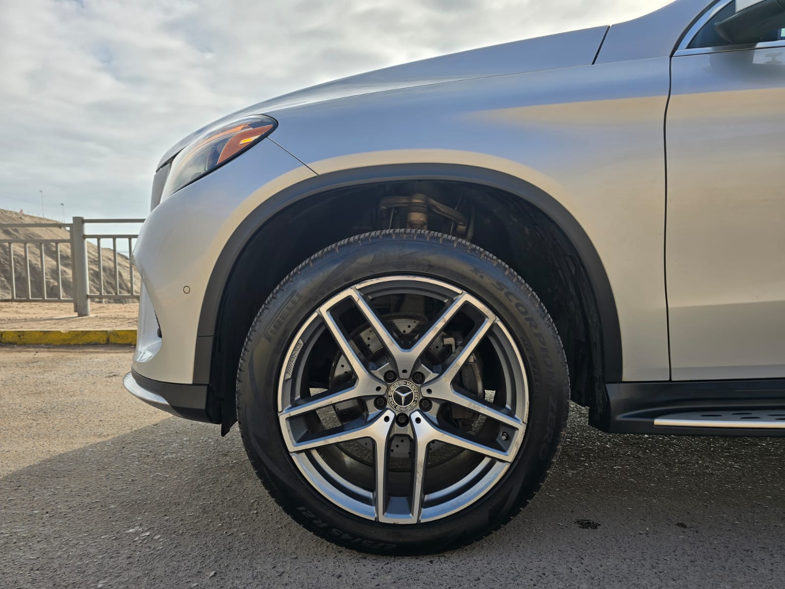 MERCEDES BENZ GLE 350d COUPE 2018 - 3.0cc Turbo Diesel / 5 Pasajeros / 4Matic / Kit AMG - Imagen 18