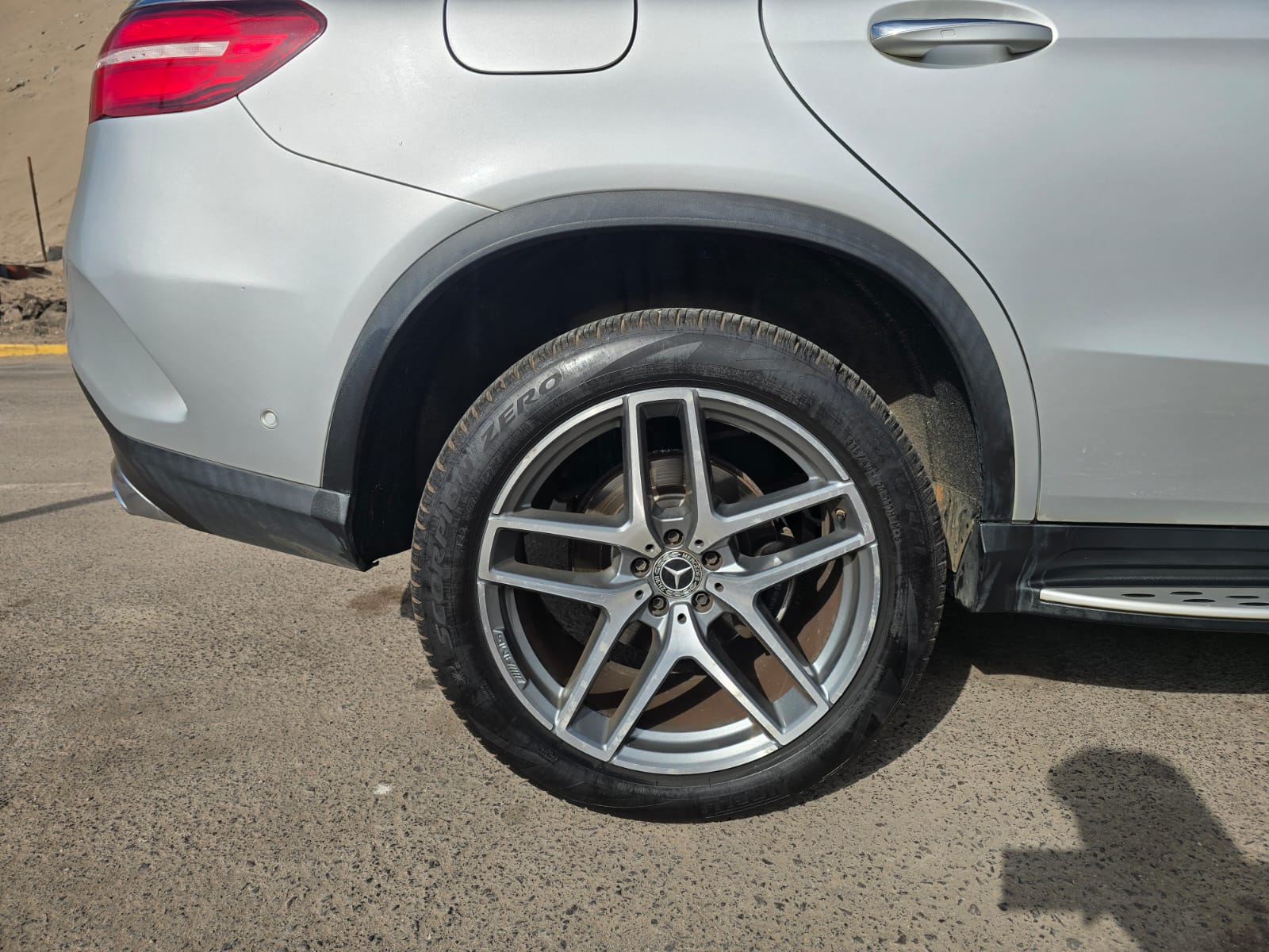 MERCEDES BENZ GLE 350d COUPE 2018 - 3.0cc Turbo Diesel / 5 Pasajeros / 4Matic / Kit AMG - Imagen 20