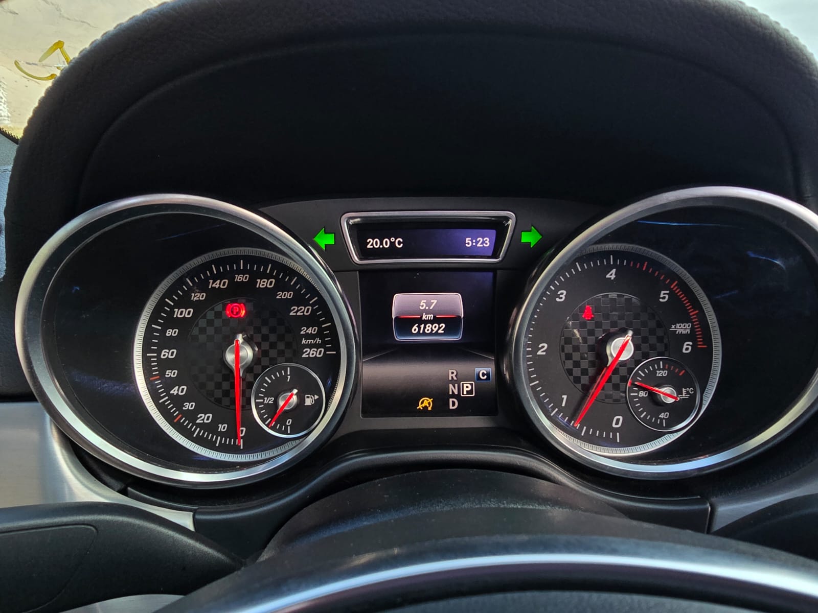 MERCEDES BENZ GLE 350d COUPE 2018 - 3.0cc Turbo Diesel / 5 Pasajeros / 4Matic / Kit AMG - Imagen 30