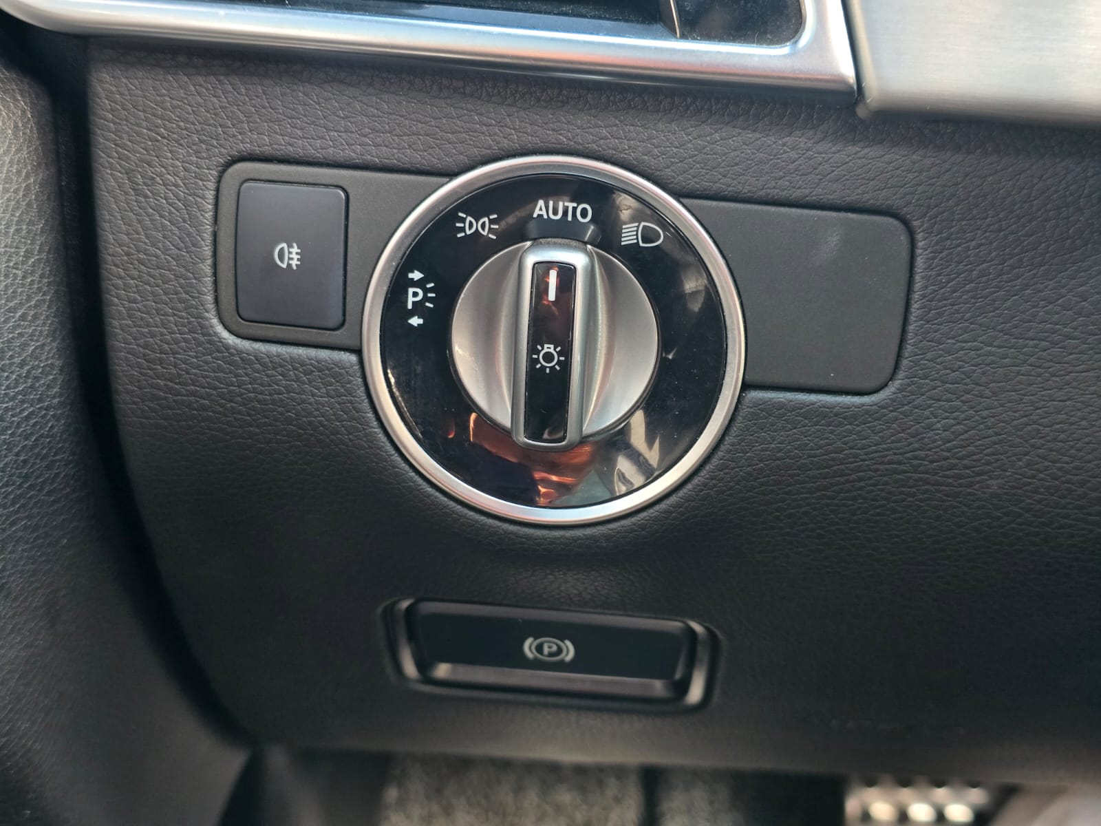 MERCEDES BENZ GLE 350d COUPE 2018 - 3.0cc Turbo Diesel / 5 Pasajeros / 4Matic / Kit AMG - Imagen 34