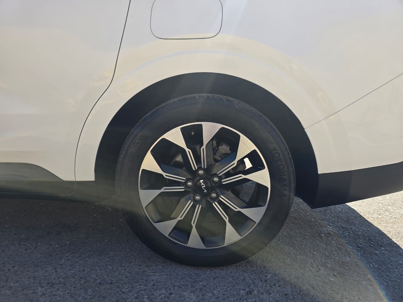 KIA CARNIVAL 2022 – 2.2cc Turbo Diesel / 4×2 / 9 Pasajeros / Puertas Eléctricas / Cámara de retroceso - Imagen 11