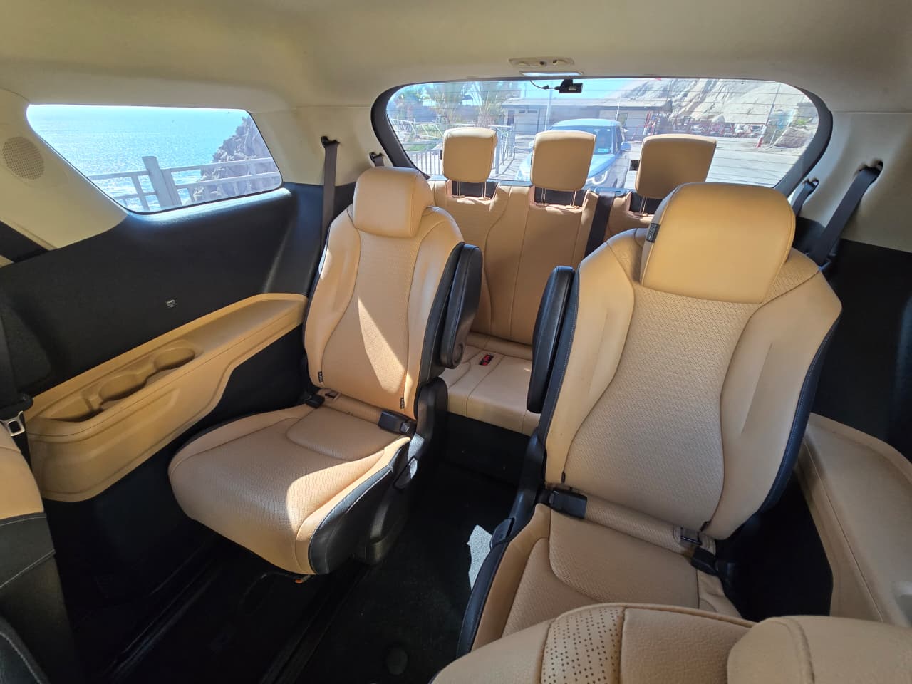 KIA CARNIVAL 2022 – 2.2cc Turbo Diesel / 4×2 / 9 Pasajeros / Puertas Eléctricas / Cámara de retroceso - Imagen 21